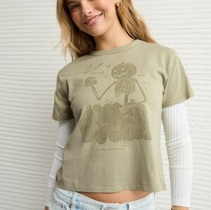 American Eagle Outfitters Halloween Graphic Tee
